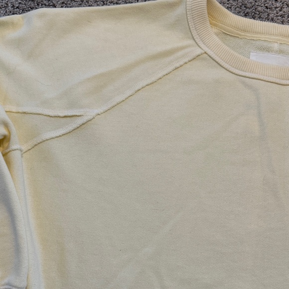 Aerie Butter Yellow Sweatshirt - Picture 3 of 3